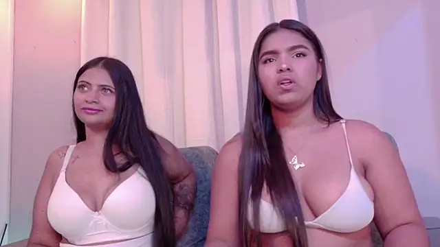 zoe roux21 online show from 02/08/26, 08:06