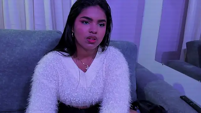 zoe roux21 online show from 09/28/25, 03:13