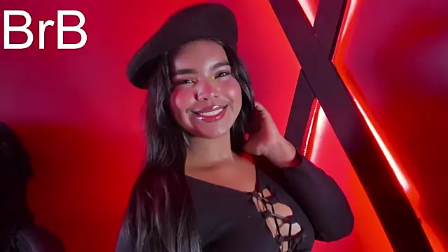 zoe roux21 online show from 10/04/25, 09:49