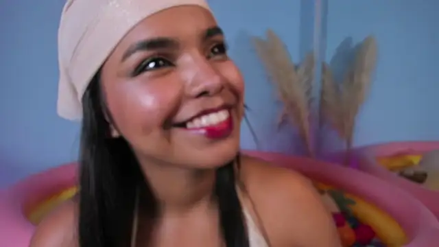 zoe roux21 online show from 03/21/25, 09:01