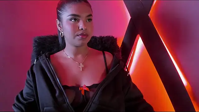 zoe roux21 online show from 09/26/25, 04:30