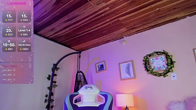 Snapshot of honey_fox1 chatting on 03/11/25, 02:21 honey fox1 online show from 03/11/25, 02:21