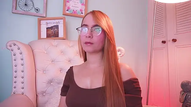 honey fox1 online show from 04/17/26, 12:52