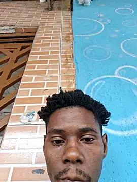 Snapshot of Percybr4561 chatting on 12/17/25, 04:34 Percybr4561 online show from 12/17/25, 04:34