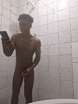 Snapshot of Percybr4561 chatting on 11/16/25, 02:11 Percybr4561 online show from 11/16/25, 02:11