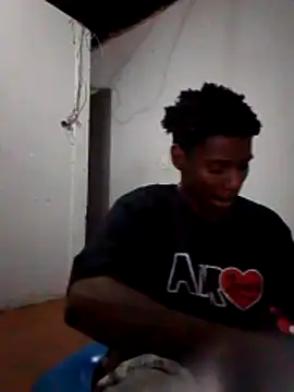 Snapshot of Percybr4561 chatting on 11/06/25, 07:18 Percybr4561 online show from 11/06/25, 07:18