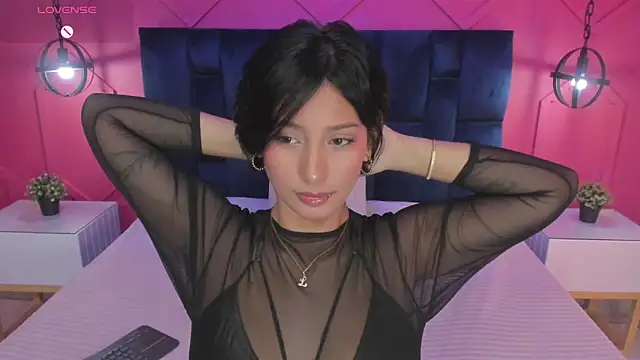 Snapshot of Yazmin_rouse chatting on 02/13/26, 12:27 Yazmin rouse online show from 02/13/26, 12:27