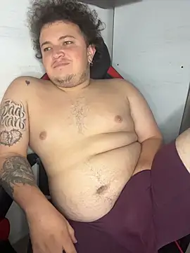 AndresChuboi online show from 11/28/25, 05:24