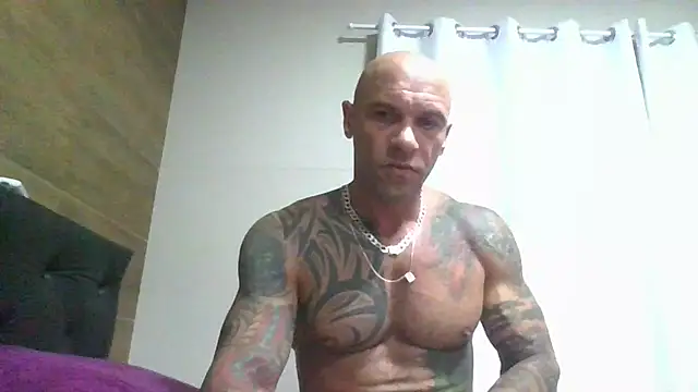 Arc8njoblack online show from 04/18/26, 01:41