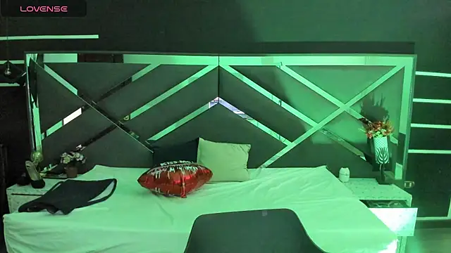 SexyNaf online show from 10/04/25, 09:05