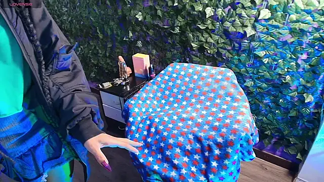 SexyNaf online show from 11/25/25, 07:25