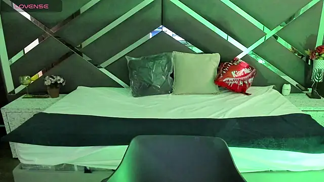 SexyNaf online show from 10/09/25, 07:25