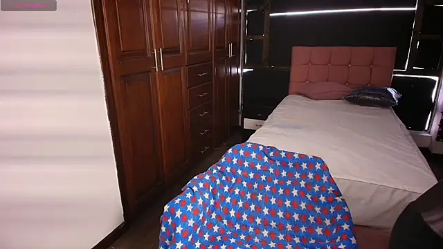 SexyNaf online show from 11/22/25, 07:57