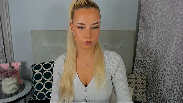 KristyHoney online show from 05/19/26, 03:08