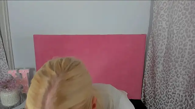 KristyHoney online show from 04/14/26, 02:22