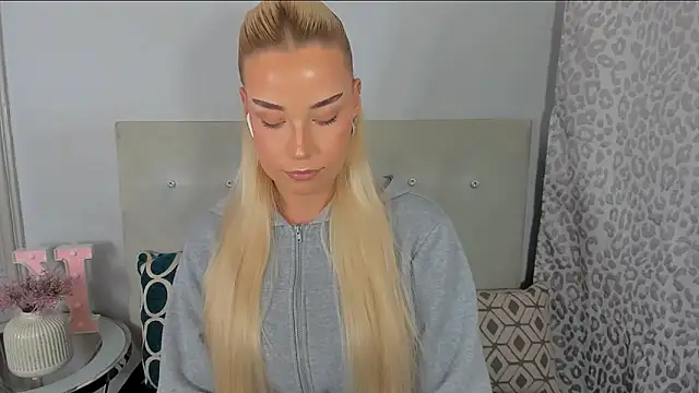 KristyHoney online show from 05/11/26, 04:15