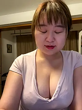 Tastemystrawberry online show from 10/02/25, 03:37