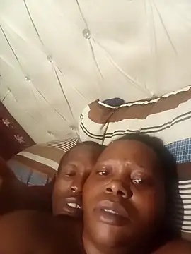 Feliciaxxxxx online show from 04/10/26, 01:45