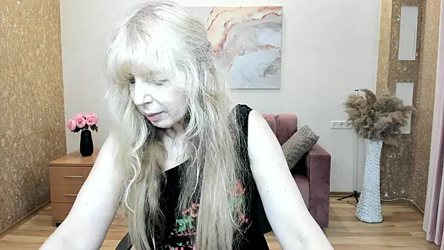 Snapshot of Anna_Diax chatting on 05/22/26, 11:52 Anna Diax online show from 05/22/26, 11:52