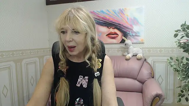 Snapshot of Anna_Diax chatting on 02/21/25, 03:54 Anna Diax online show from 02/21/25, 03:54