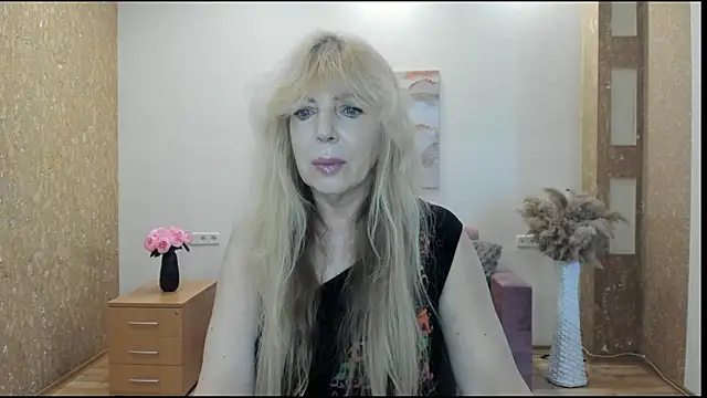 Anna Diax online show from 03/28/26, 12:50