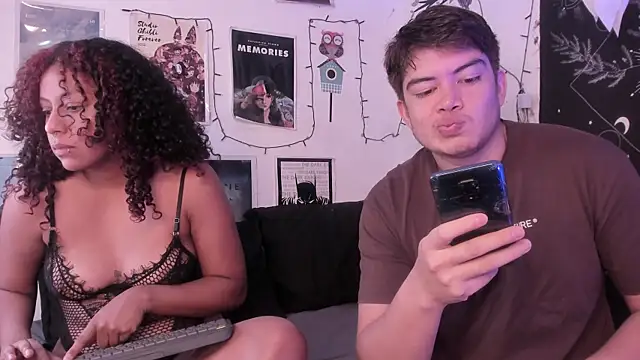 hothoneychile online show from 10/16/25, 03:42