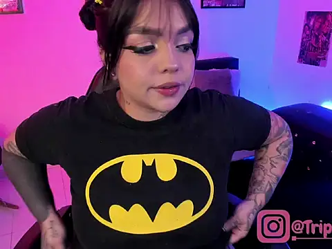 Snapshot of martinarousee chatting on 10/05/25, 09:16 martinarousee online show from 10/05/25, 09:16