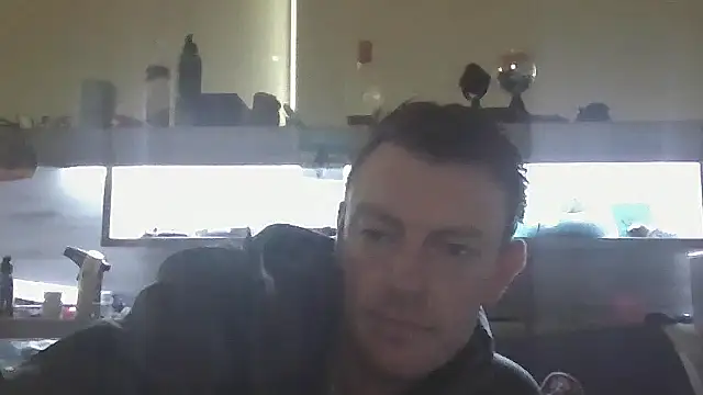 MDeez11 online show from 05/20/26, 02:08