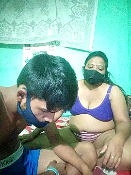 Group Of Lust online show from 04/15/26, 08:31