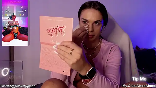 Snapshot of AlexaAimee chatting on 10/06/25, 07:47 AlexaAimee online show from 10/06/25, 07:47