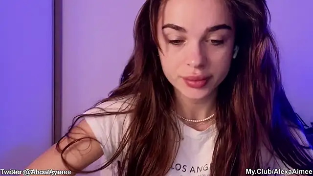 Snapshot of AlexaAimee chatting on 11/07/25, 10:35 AlexaAimee online show from 11/07/25, 10:35