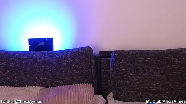 Snapshot of AlexaAimee chatting on 12/15/25, 09:31 AlexaAimee online show from 12/15/25, 09:31