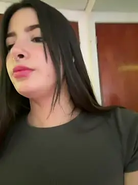 Snapshot of annaharper- chatting on 03/16/25, 04:41 annaharper- online show from 03/16/25, 04:41