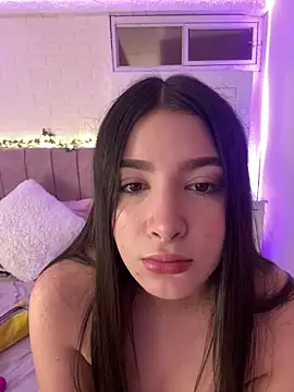 Snapshot of annaharper- chatting on 01/18/26, 09:07 annaharper- online show from 01/18/26, 09:07