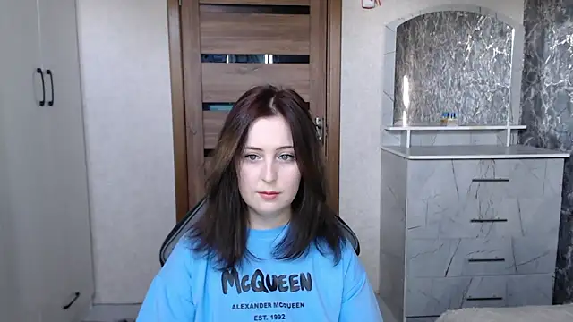 Kristy-Max online show from 10/24/25, 10:14