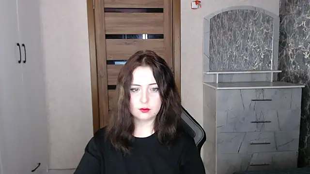 Kristy-Max online show from 11/04/25, 09:07