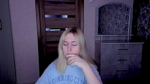 Kristy-Max online show from 04/25/26, 08:39