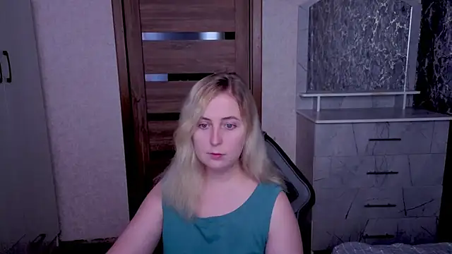Snapshot of Kristy-Max chatting on 06/29/26, 05:03 Kristy-Max online show from 06/29/26, 05:03