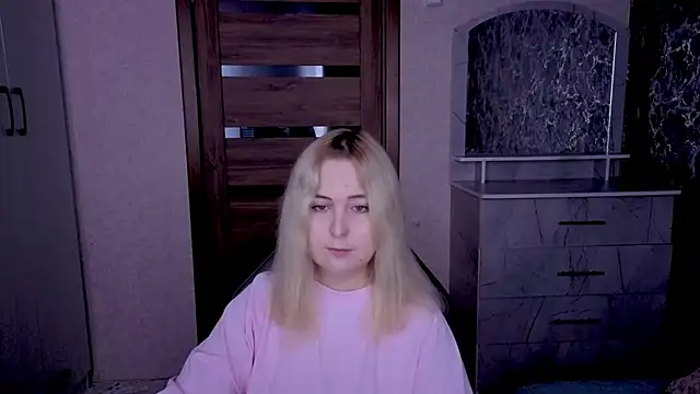 Kristy-Max online show from 04/21/26, 07:31