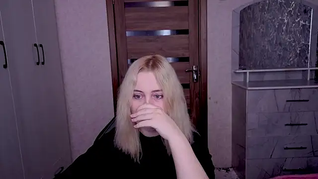 Kristy-Max online show from 03/17/26, 05:32