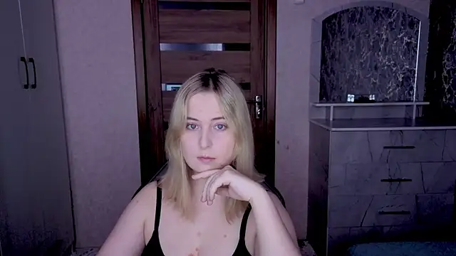 Kristy-Max online show from 02/25/26, 09:36