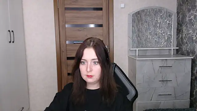 Kristy-Max online show from 11/21/25, 07:35