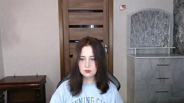 Kristy-Max online show from 10/18/25, 08:22