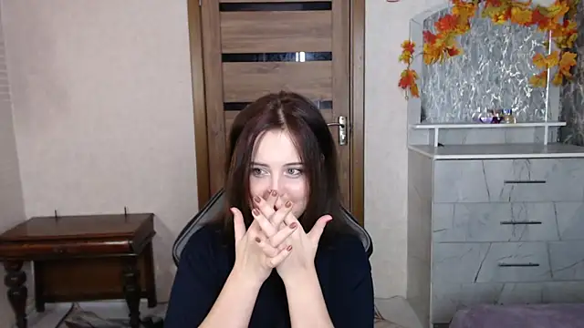 Kristy-Max online show from 10/16/25, 08:28