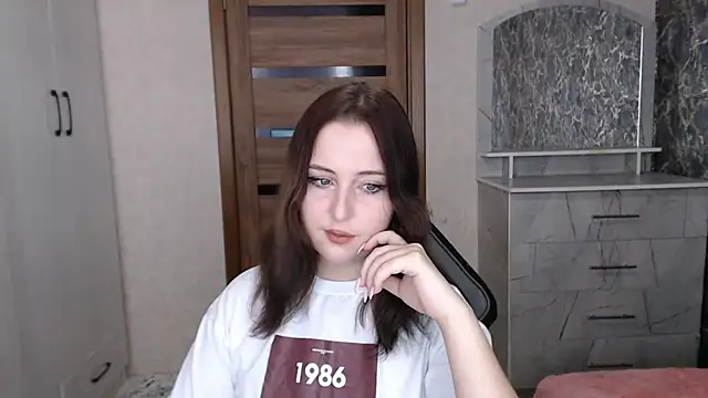 Kristy-Max online show from 11/22/25, 08:08