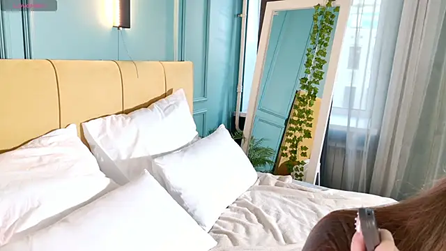 SunnyRisha online show from 09/23/25, 05:03