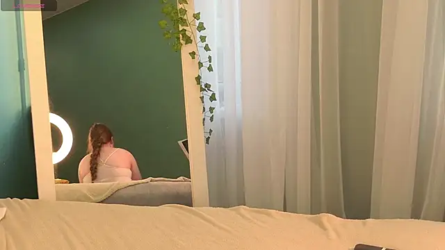 SunnyRisha online show from 11/14/25, 12:31