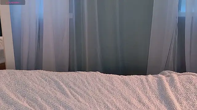 SunnyRisha online show from 10/17/25, 05:11