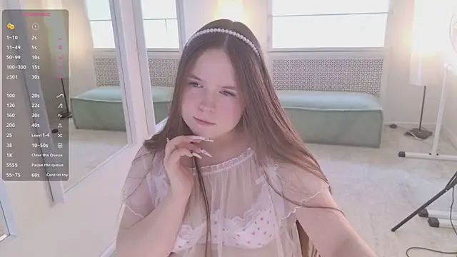 SunnyRisha online show from 04/14/26, 12:21