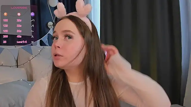 SunnyRisha online show from 03/10/25, 09:01